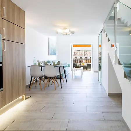 Luxury Parque Santiago I