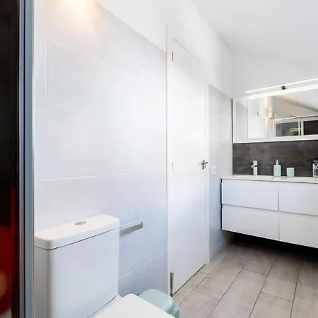 Luxury Parque Santiago I