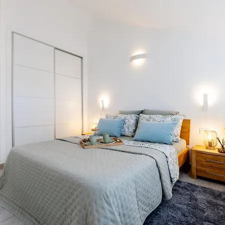 Luxury Parque Santiago I 아파트 *